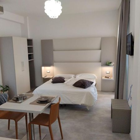 Hotel Abel & Residence Cesenatico Kültér fotó