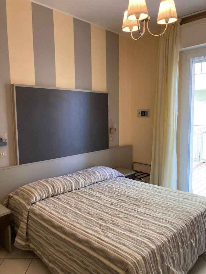 Hotel Abel & Residence Cesenatico Kültér fotó