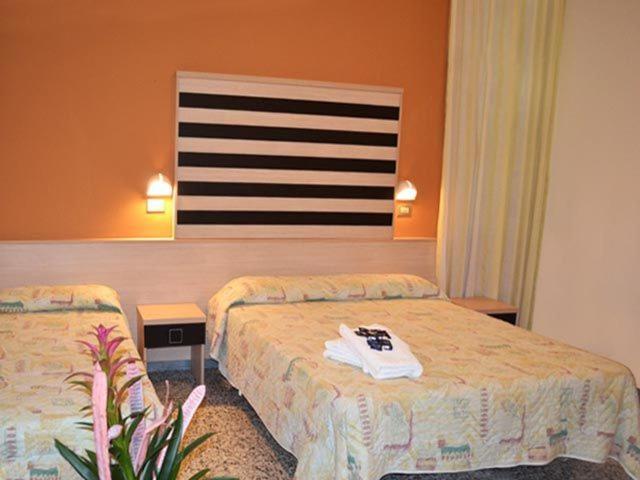 Hotel Abel & Residence Cesenatico Kültér fotó